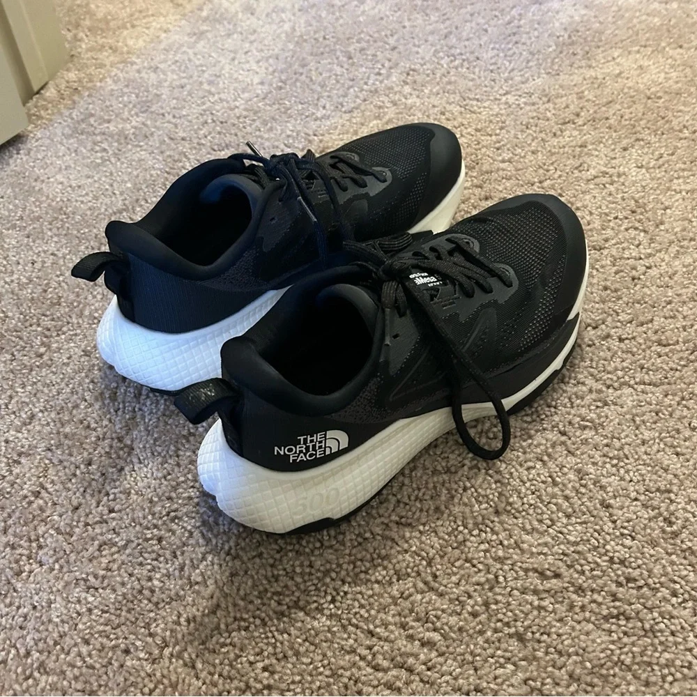 The North Face Altamesa 500 Trail Running Shoes Men’s Size 10 Black And White - Picture 2 of 12